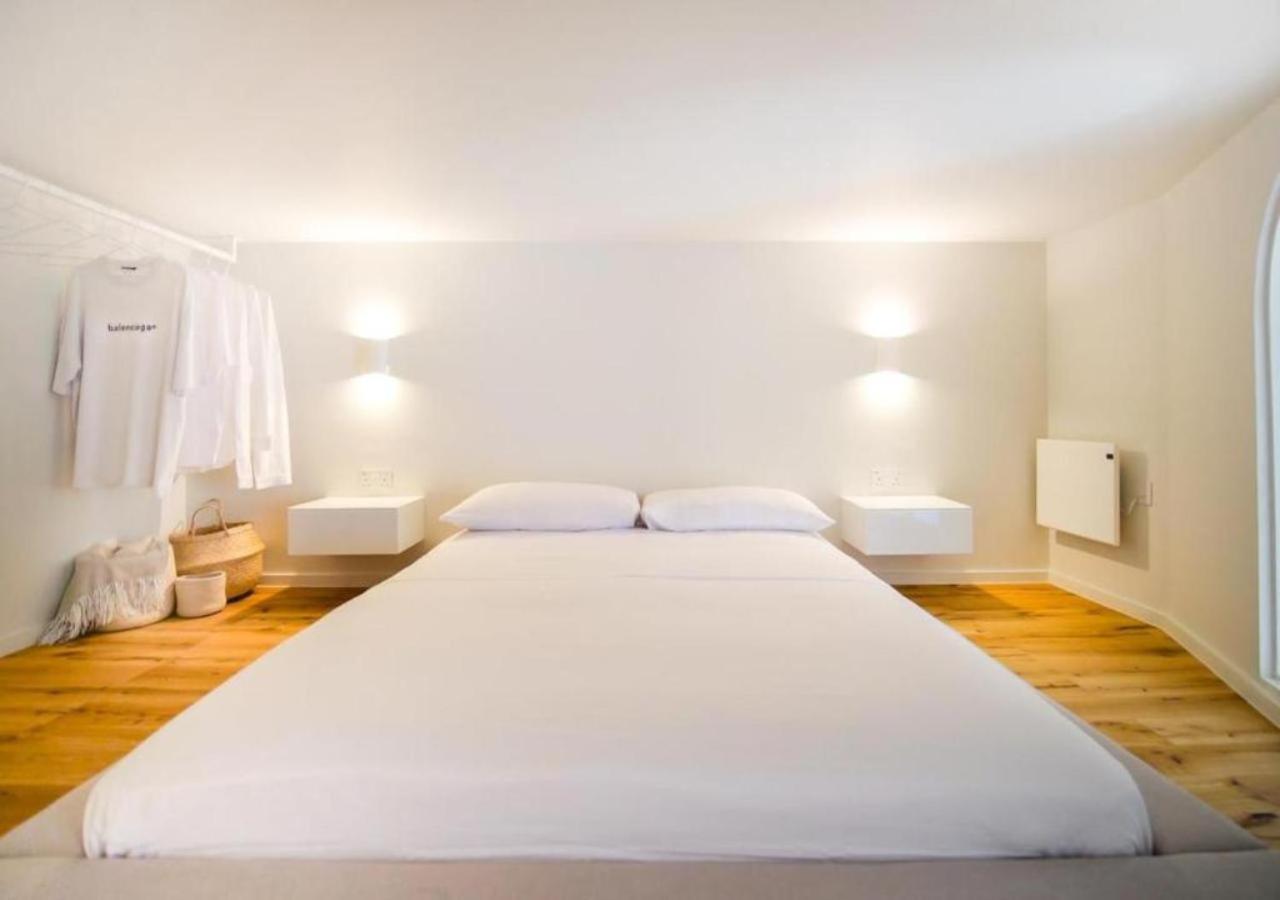 Apartment Santorini By The Heim Residences