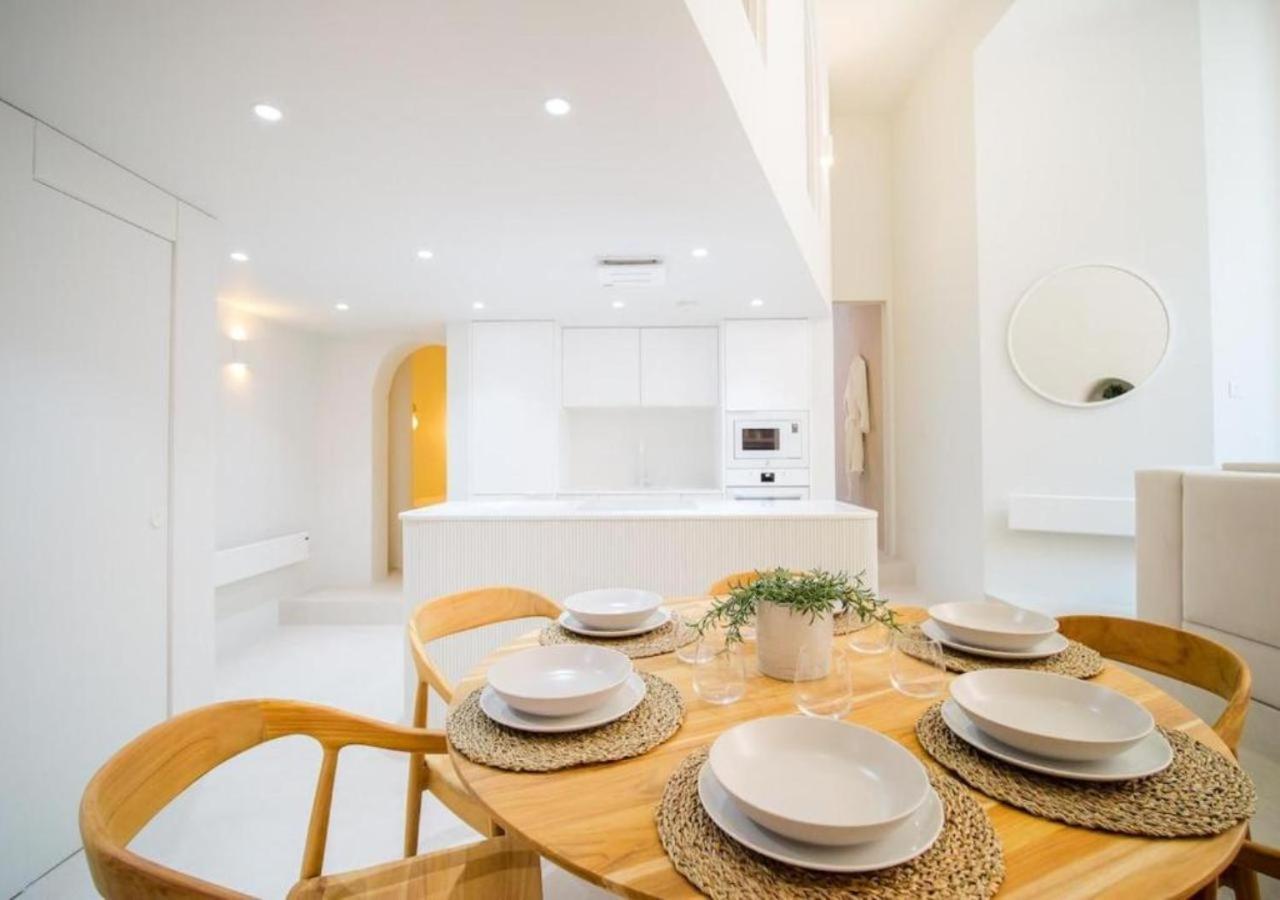 Apartment Santorini By The Heim Residences
